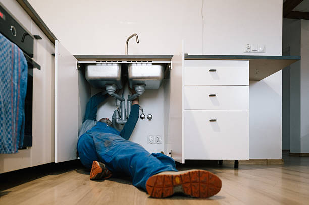 Professional Drain Cleaning technician working in Pleasant Hill, IA